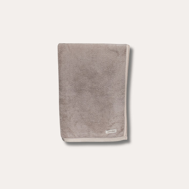 Soft Rituals | Pocket Drying Towel | Stone & Cocoa