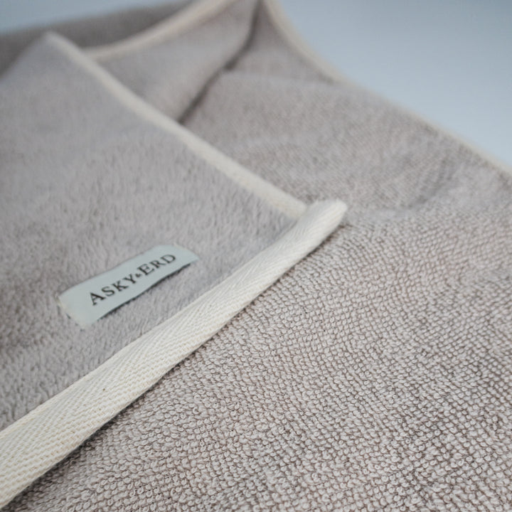 Soft Rituals | Pocket Drying Towel | Stone & Cocoa