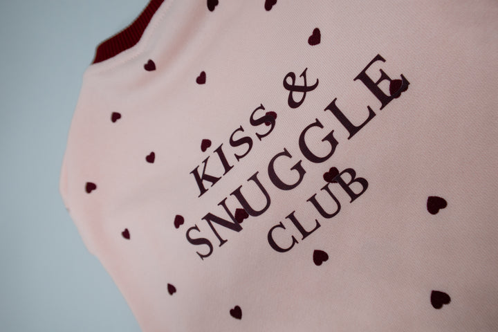 Kiss & Snuggle Club Sweatshirt | Rose Mist